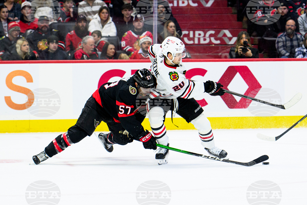 Blackhawks Senators Hockey