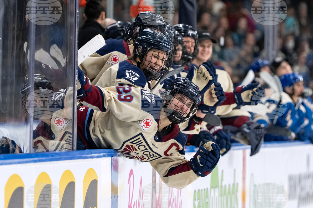 PWHL Victoire Goldeneyes Hockey
