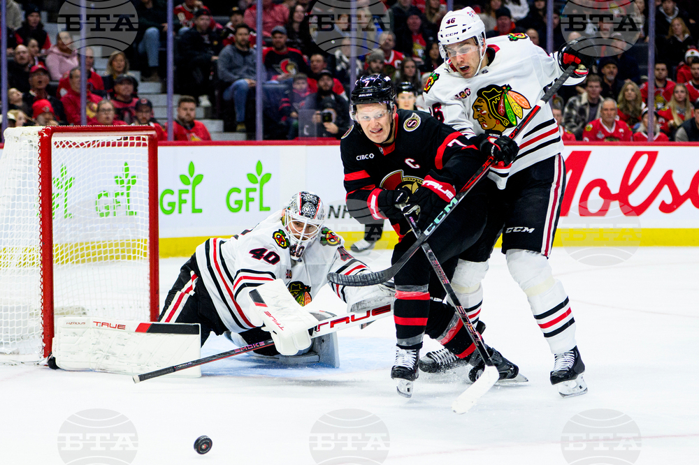 Blackhawks Senators Hockey