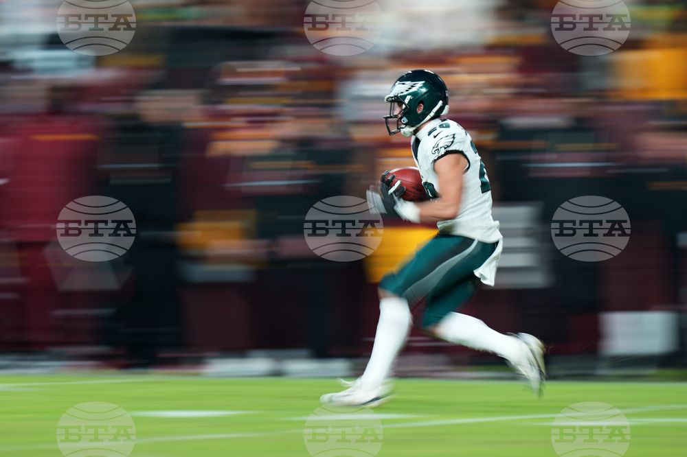 APTOPIX Eagles Commanders Football