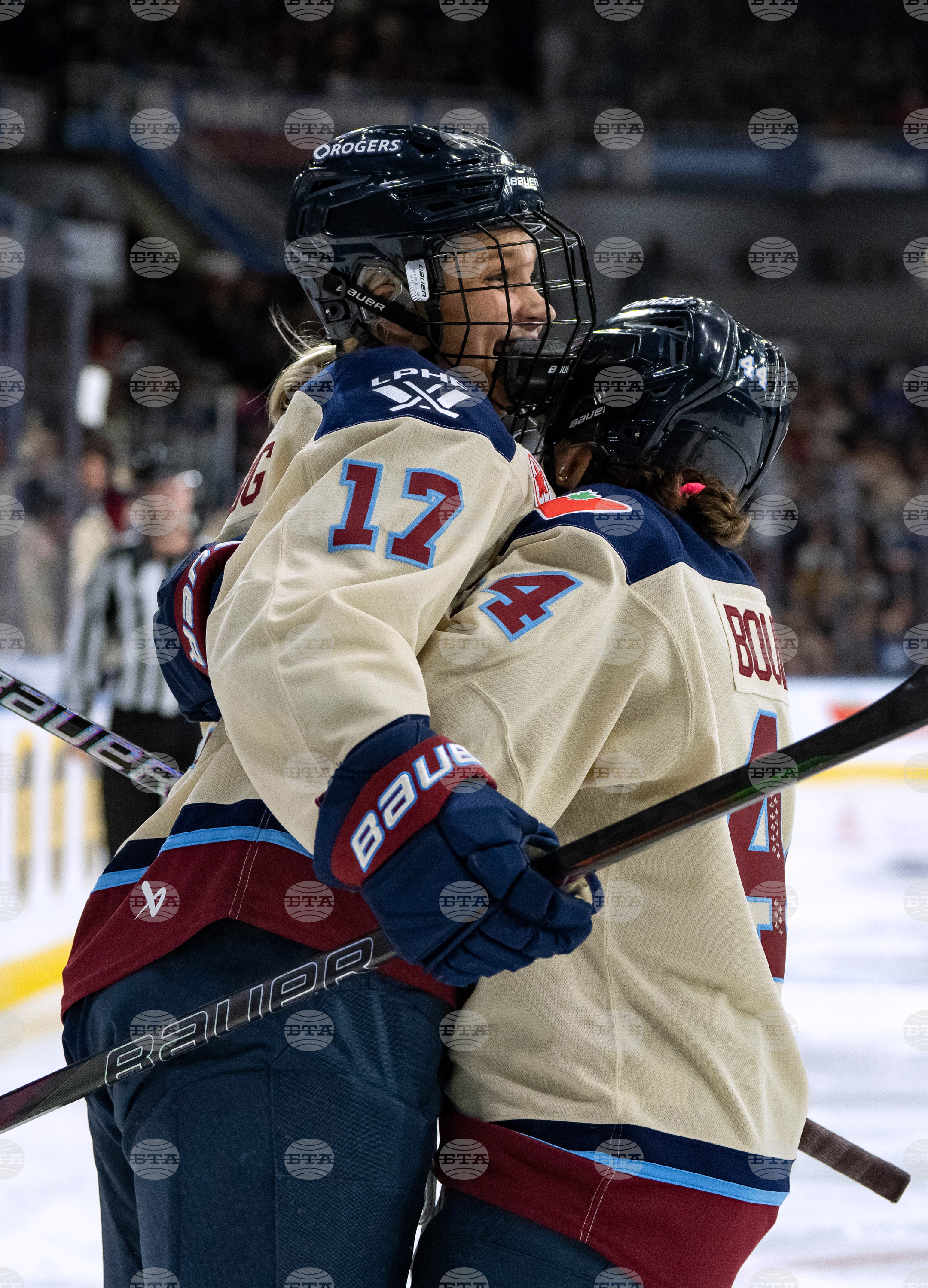 PWHL Victoire Goldeneyes Hockey