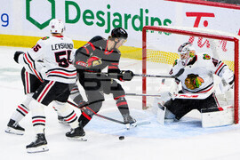 Blackhawks Senators Hockey