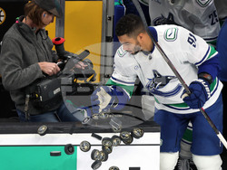 Canucks Bruins Hockey