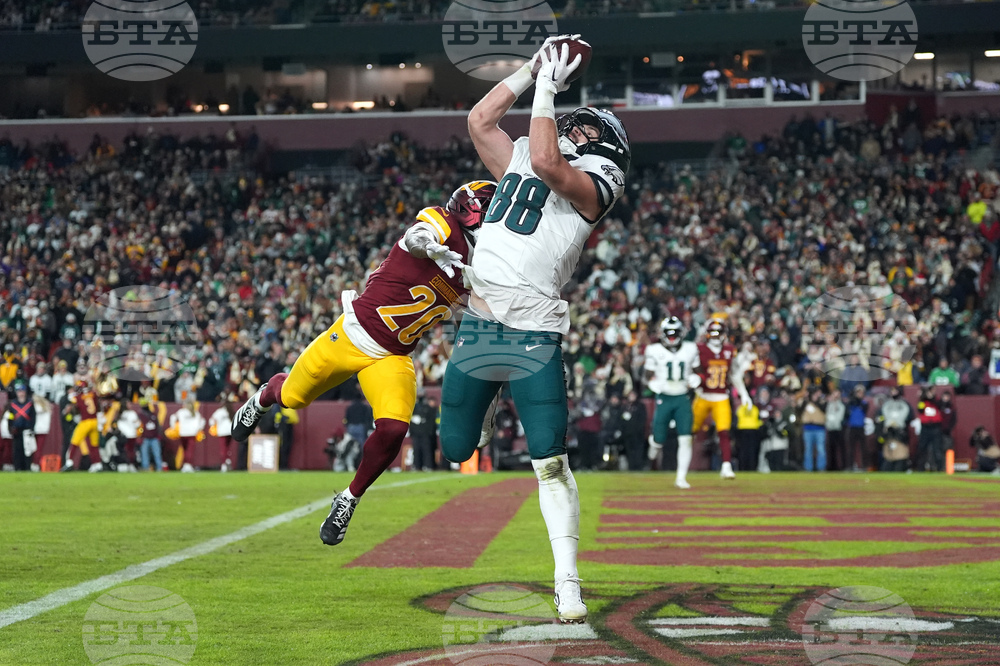 APTOPIX Eagles Commanders Football