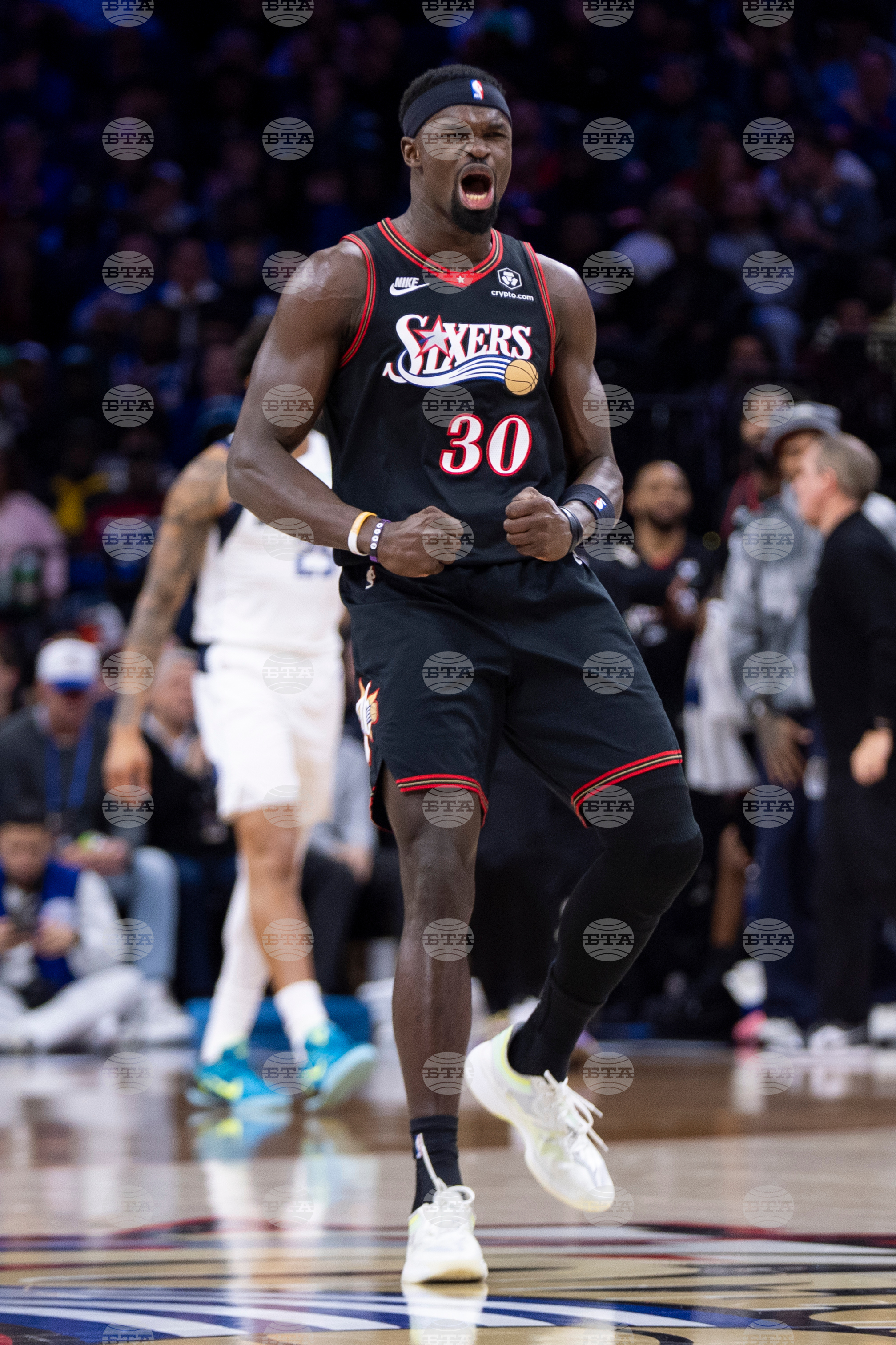 Mavericks 76ers Basketball