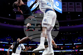 Mavericks 76ers Basketball