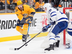 Maple Leafs Predators Hockey