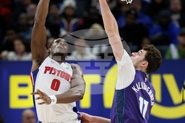 Hornets Pistons Basketball