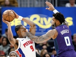 Hornets Pistons Basketball