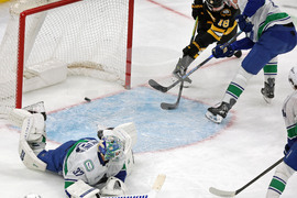 Canucks Bruins Hockey