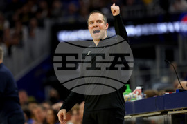 Suns Warriors Basketball