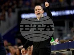 Suns Warriors Basketball