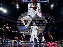 Mavericks 76ers Basketball
