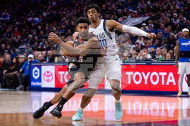 Mavericks 76ers Basketball