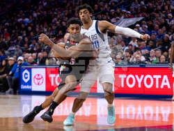 Mavericks 76ers Basketball