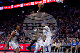 Mavericks 76ers Basketball