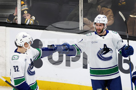 Canucks Bruins Hockey