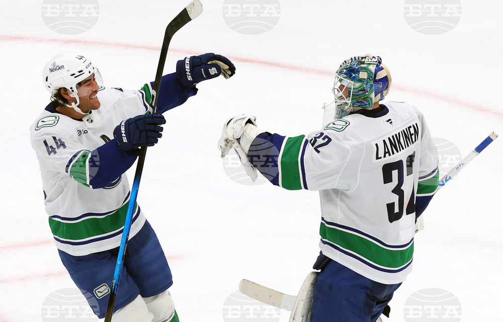 Canucks Bruins Hockey