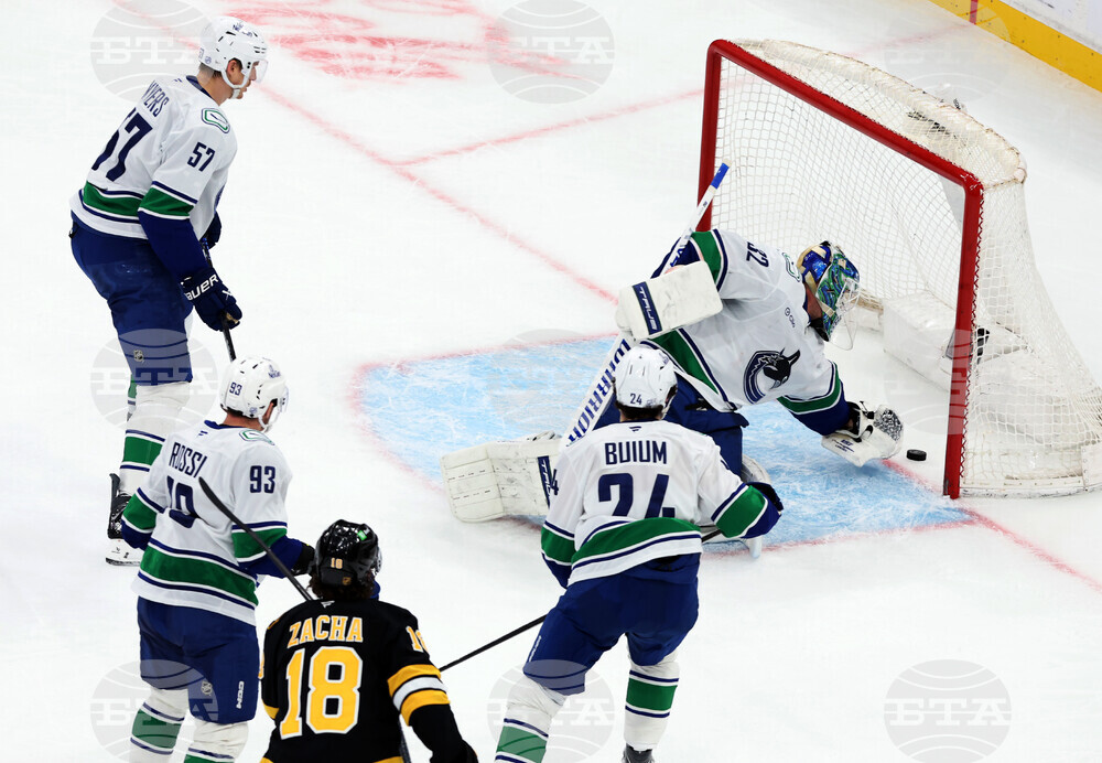 Canucks Bruins Hockey