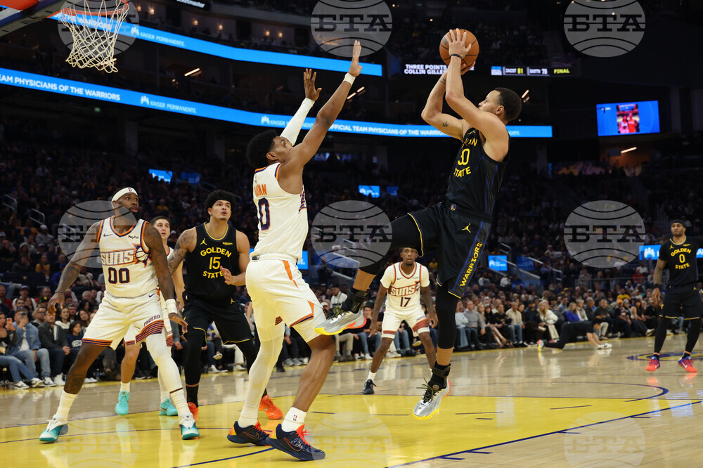 Suns Warriors Basketball