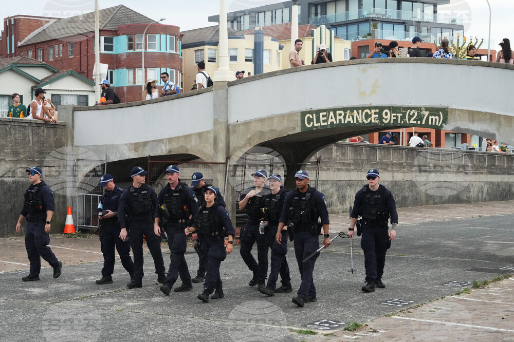 Австралия започва разследване за антисемитизъм след атаката на плажа Бондай