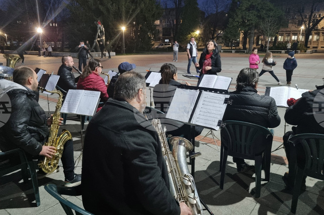 Търговище - Духов оркестър - концерт на открито