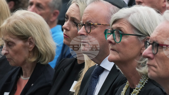 Премиерът на Австралия Антъни Албанезе беше освиркан по време на възпоменание за жертвите на атентата на плажа Бондай в Сидни