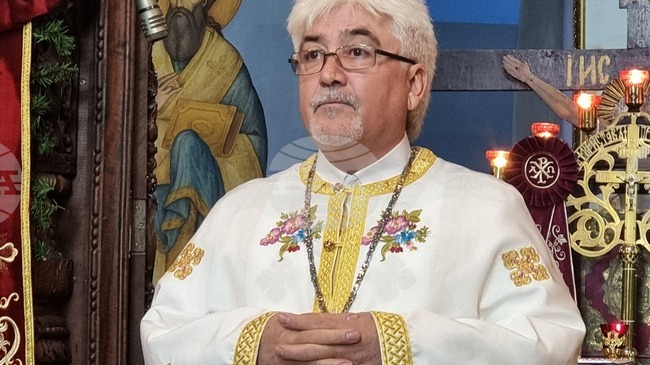 Към смирение и духовна готовност за посрещане на Рождество Христово призова отец Стоян от ямболския храм „Св. Георги Победоносец“