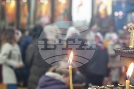 Ямбол - храм „Св. вмчк Георги Победоносец“ - неделна литургия