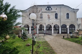 Ямбол - храм „Св. вмчк Георги Победоносец“ - неделна литургия