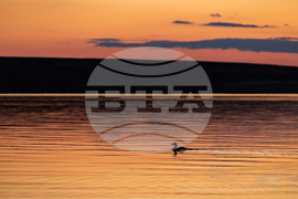 Бургас - привечер над Мандренско езеро