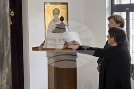 Гърция - Атина - българска църква - Света литургия