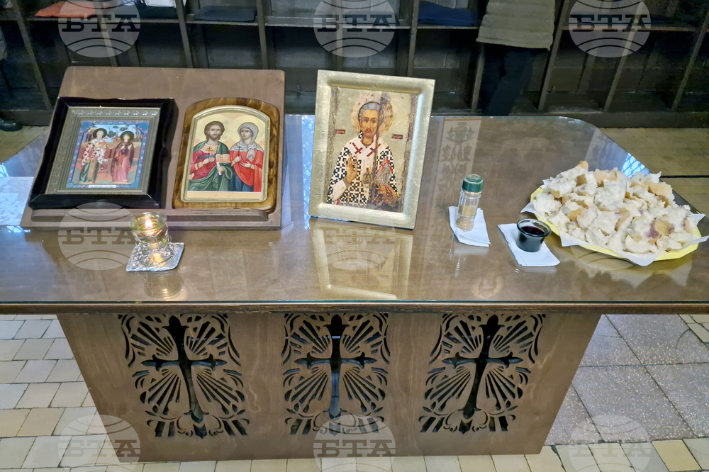 Търговище - храм „Св. Успение Богородично“ - неделна служба и проповед