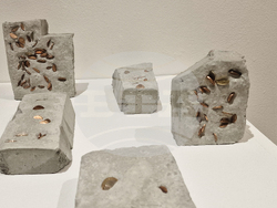 Яра Бубнова - изложба - лев