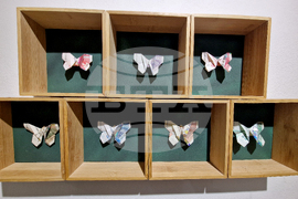 Яра Бубнова - изложба - лев