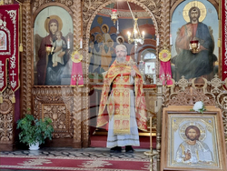 Шумен - църква „Св. Три Светители“ - неделна служба