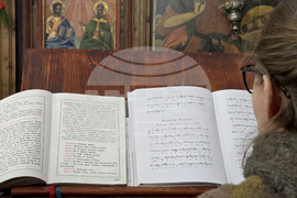 Видин - старинен храм „Св. Петка“ - митрополит Пахомий - литургия