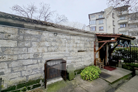 Видин - старинен храм „Св. Петка“ - митрополит Пахомий - литургия