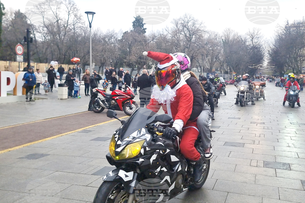 Стара Загора - Дядо Коледа на мотор