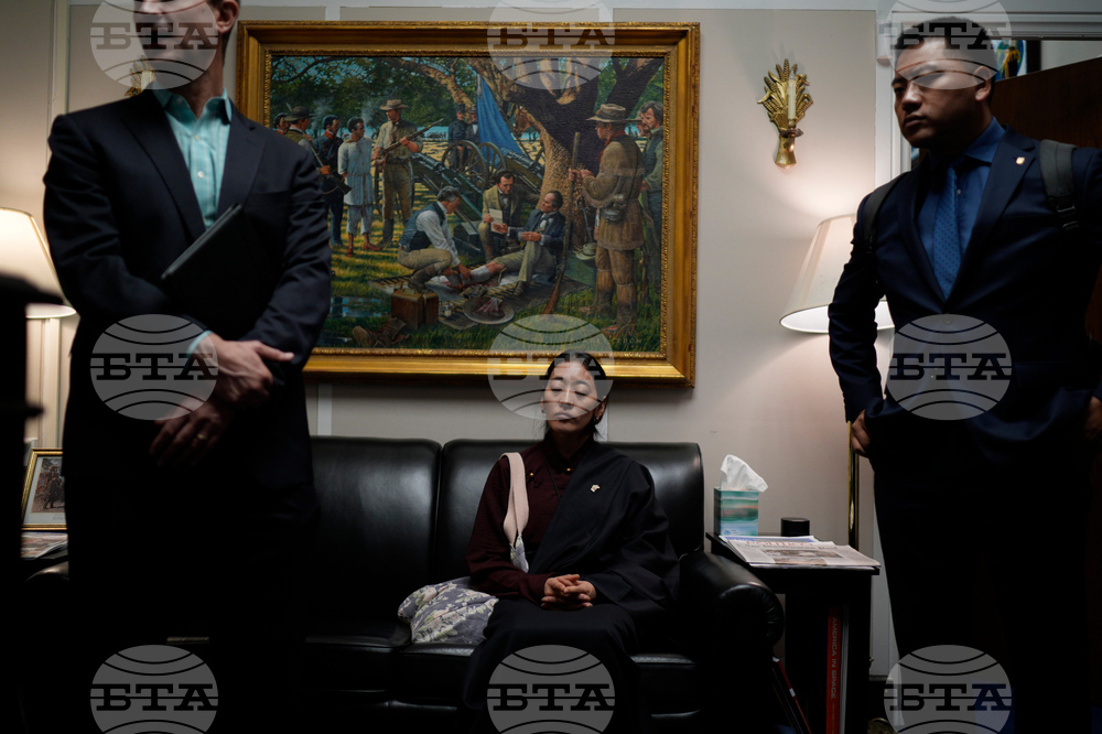 Digital Cage Tibet Exile Photo Essay