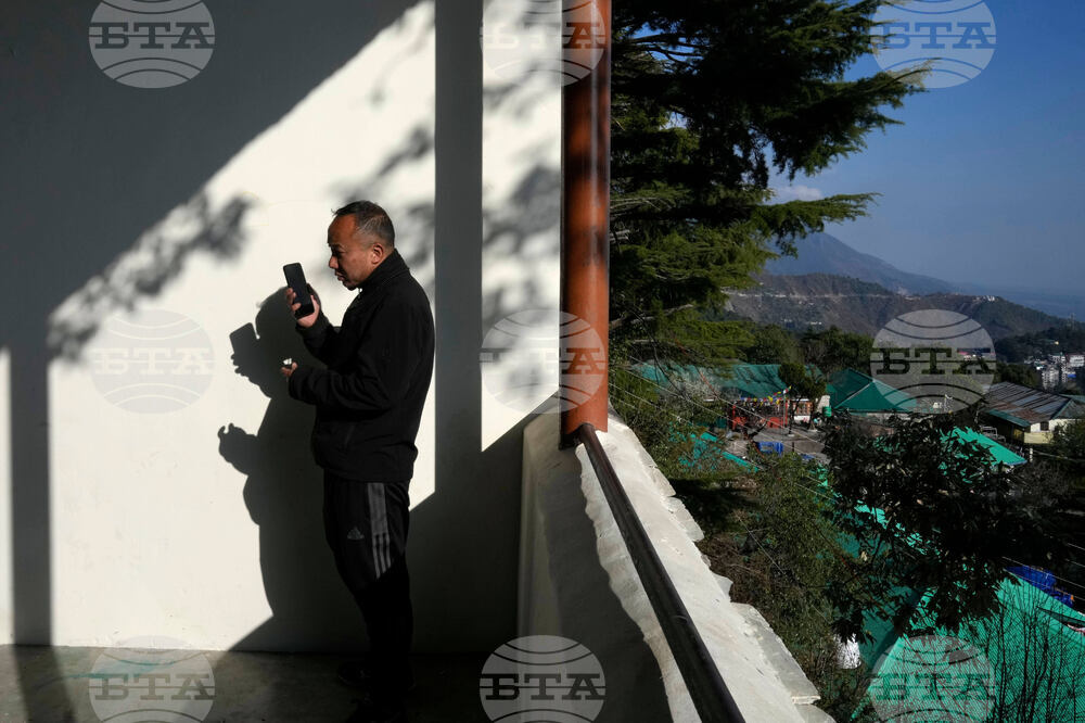 Digital Cage Tibet Exile Photo Essay