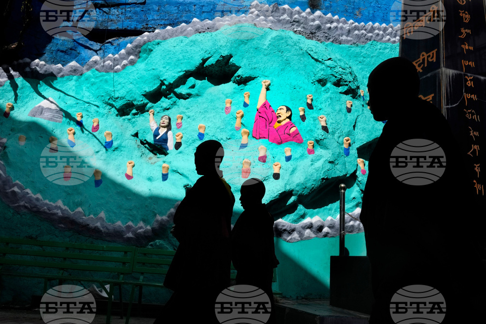 Digital Cage Tibet Exile Photo Essay