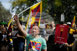 Digital Cage Tibet Exile Photo Essay