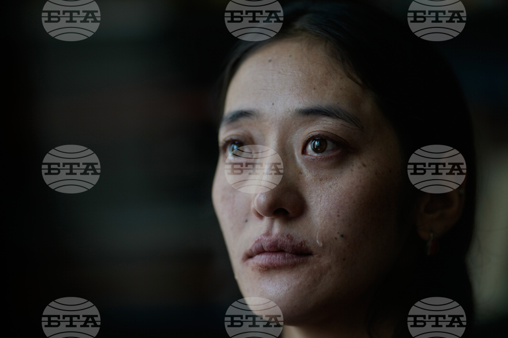 Digital Cage Tibet Exile Photo Essay