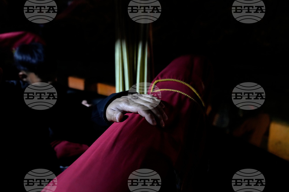 Digital Cage Tibet Exile Photo Essay