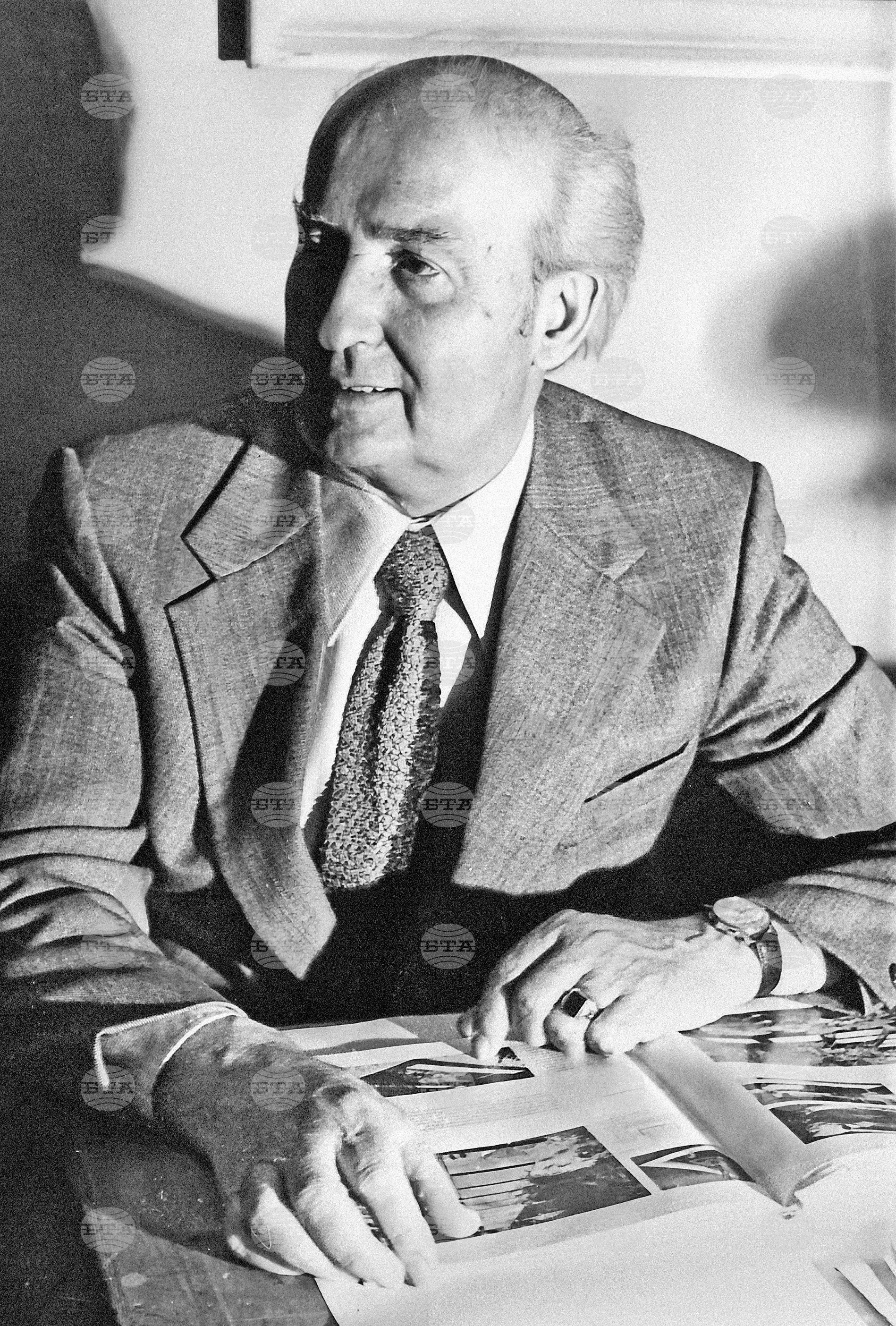 Проф. Делчо Сугарев - архитект