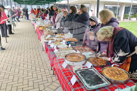 Димитровград - празник „Коледна трапеза“