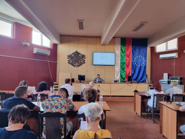 За възстановяване на войнишки паметник в с. Правище ще решава Общинският съвет в Съединение