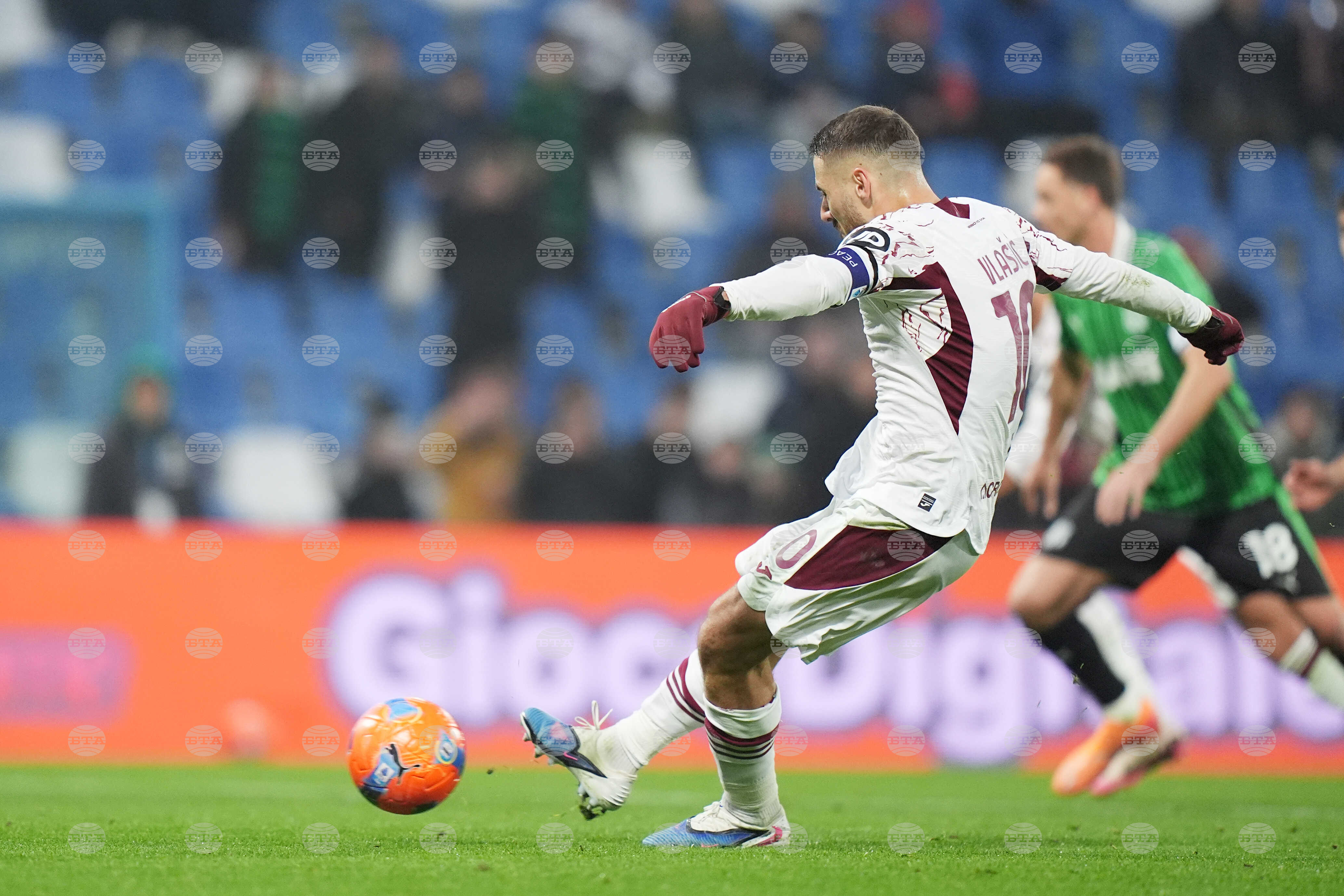 Гол от дузпа донесе минимална победа на Торино над Сасуоло