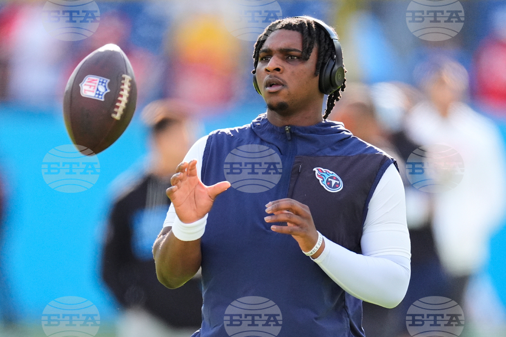 Chiefs Titans Football